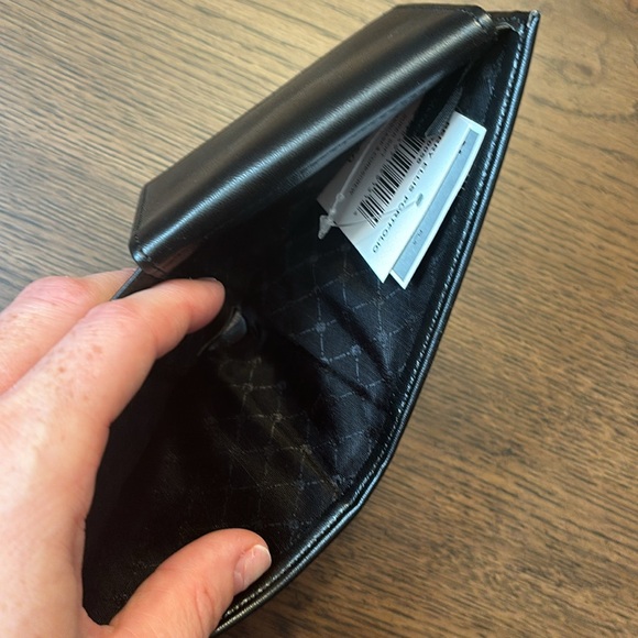 Perry Ellis wallet NWT - Picture 6 of 9